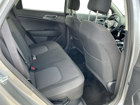 Used 2024 Kia Sportage LX FWD image 29