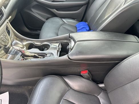 Used 2019 Buick Envision Essence AWD/4WD image 22