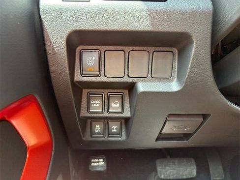 New 2025 Nissan Frontier PRO-4X image 31