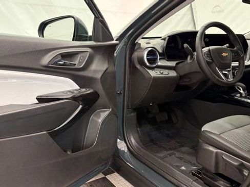 New 2026 Chevrolet Trax LT w/ Driver Confidence Package image 31