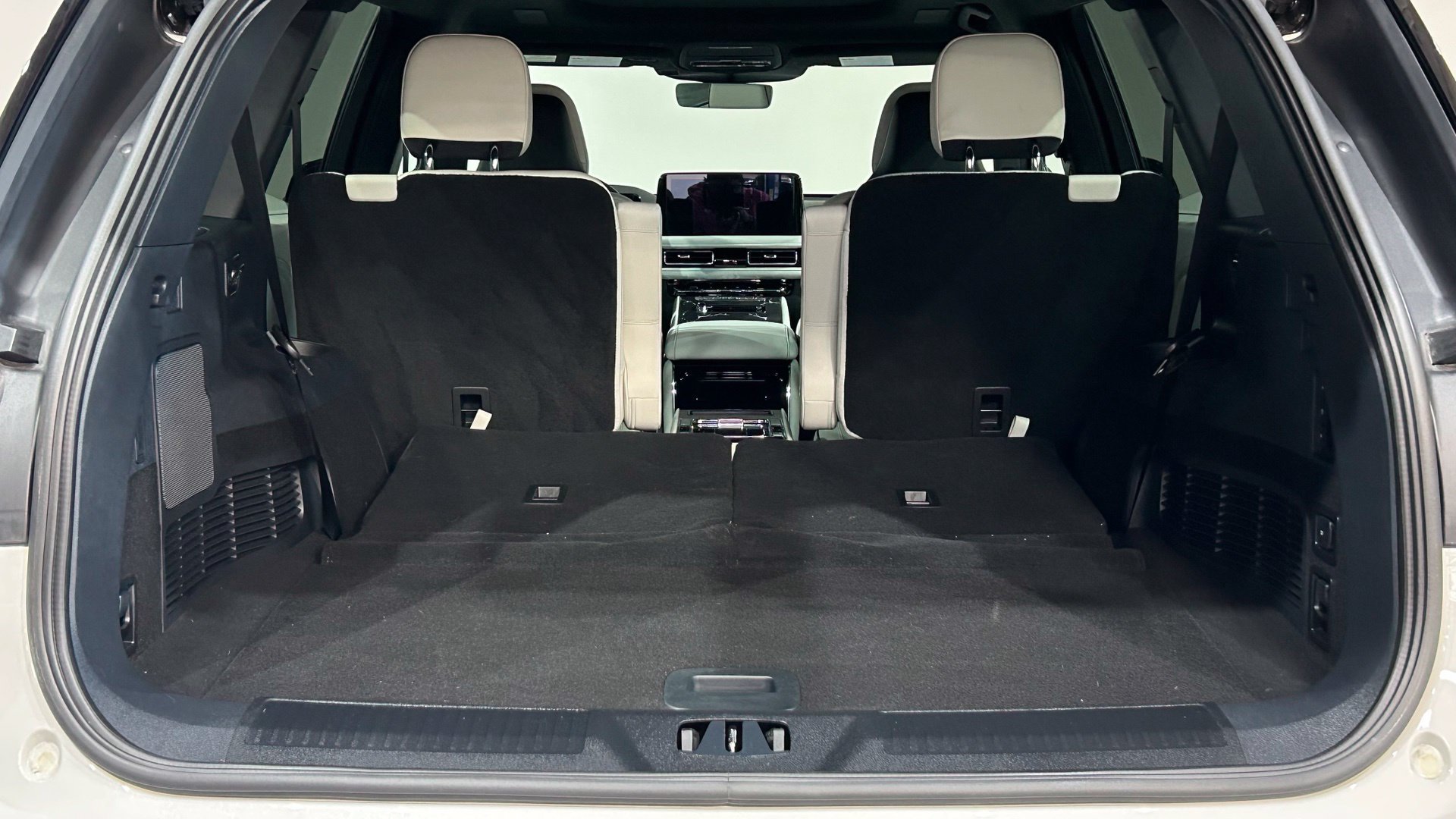 Used 2026 Lincoln Aviator Black Label AWD/4WD image 35