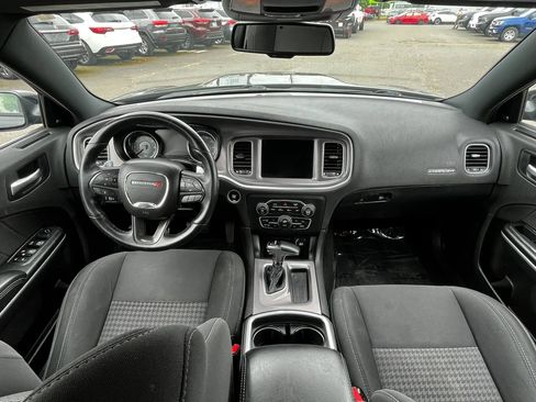 Used 2019 Dodge Charger GT RWD image 12