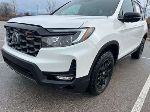 Certified 2023 Honda Passport TrailSport image 4