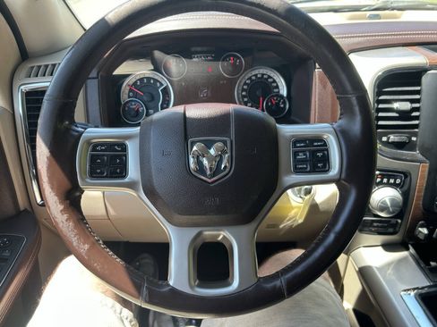 Used 2015 RAM 1500 Laramie AWD/4WD image 25