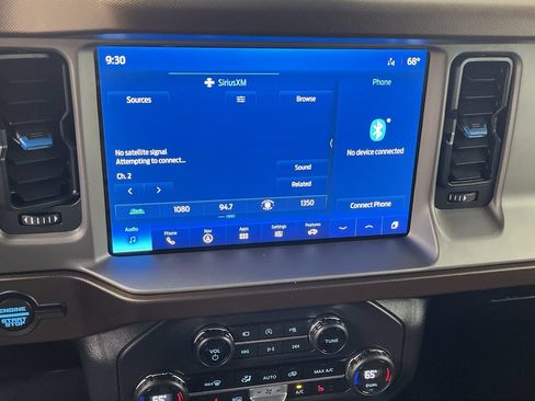 Used 2023 Ford Bronco Outer Banks AWD/4WD image 17