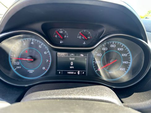 Used 2017 Chevrolet Cruze LT FWD image 24