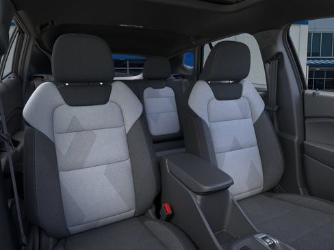 New 2026 Chevrolet Trax RS w/ Sunroof Package FWD image 16