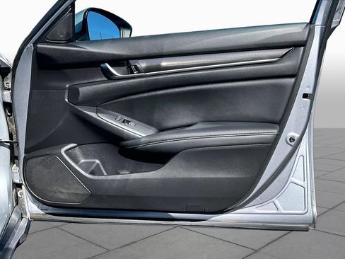 Used 2019 Honda Accord Sport image 26