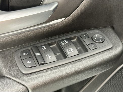 Used 2023 RAM 1500 Big Horn RWD image 17