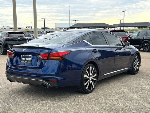 Used 2019 Nissan Altima 2.5 SR w/ SR Premium Package image 8
