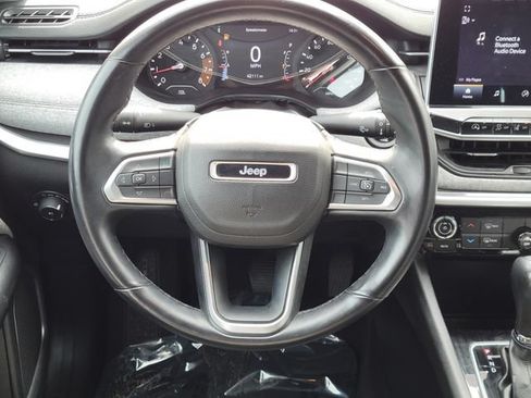 Used 2022 Jeep Compass Latitude AWD/4WD image 5
