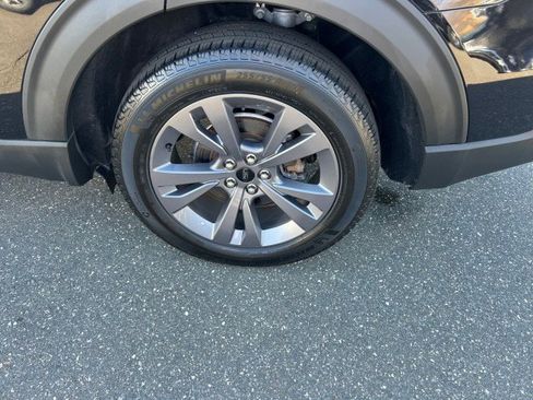 Certified 2022 Ford Explorer XLT w/ Equipment Group 202A image 26