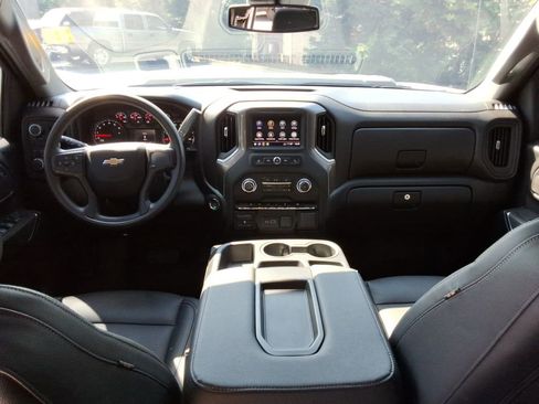 Used 2025 Chevrolet Silverado 2500 Custom w/ Custom Value Package AWD/4WD image 21
