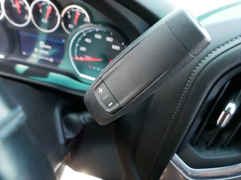 Used 2022 Chevrolet Silverado 1500 LT Trail Boss w/ Convenience Package II AWD/4WD image 19
