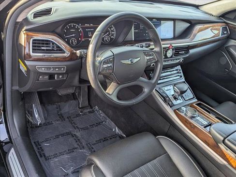 Used 2017 Genesis G90 3.3T Premium image 10
