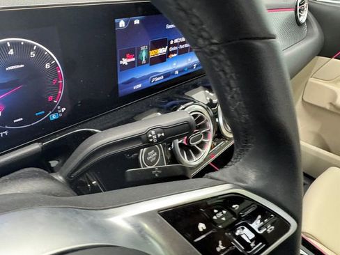 Certified 2025 Mercedes-Benz GLA 250 image 24