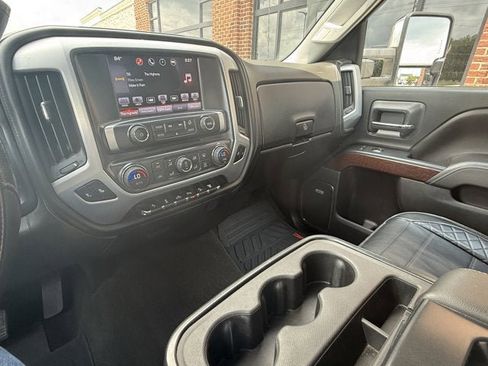 Used 2016 GMC Sierra 3500 SLT w/ Duramax Plus Package AWD/4WD image 26