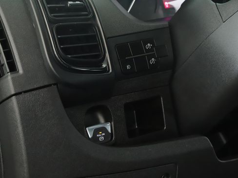 Used 2023 RAM ProMaster 2500 w/ Driver Convenience Group image 6