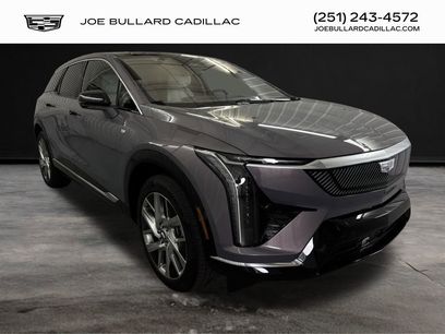 New 2025 Cadillac Optiq Luxury 1