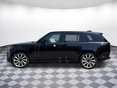 New 2026 Land Rover Range Rover Long Wheelbase SE