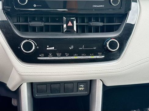 Used 2022 Toyota Corolla Cross L FWD image 15