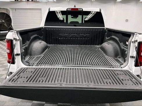 Used 2025 RAM 1500 Big Horn AWD/4WD image 32