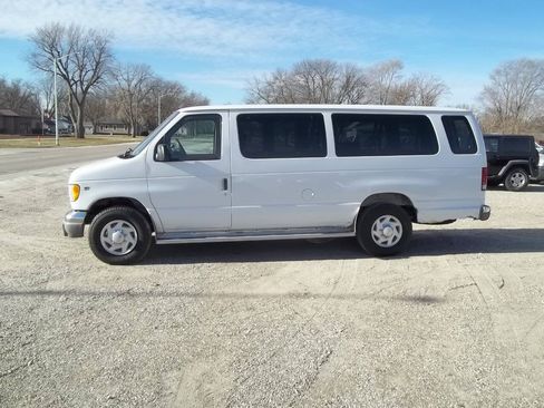Used 1999 Ford E-350 and Econoline 350 XL RWD image 1