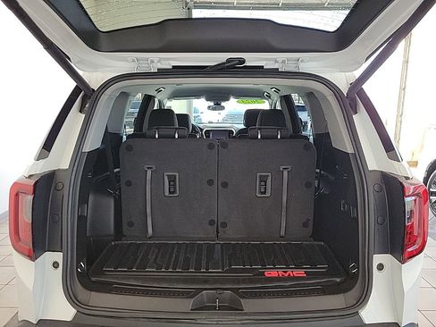 Used 2023 GMC Acadia SLE w/ Driver Convenience Package image 12
