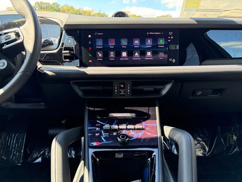 New 2026 Porsche Cayenne E-Hybrid image 16