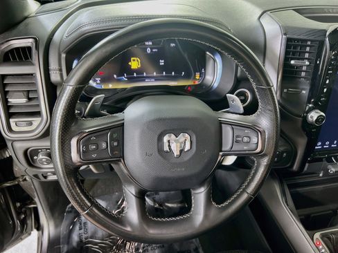 Used 2023 RAM 1500 Laramie AWD/4WD image 11