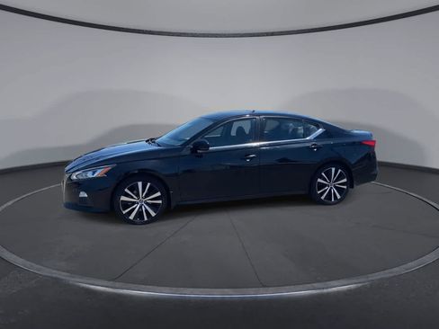 Used 2020 Nissan Altima 2.0 SR FWD image 6