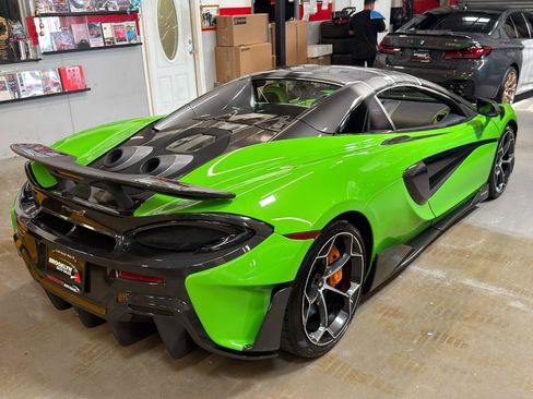 Used 2020 McLaren 600LT Spider RWD image 41