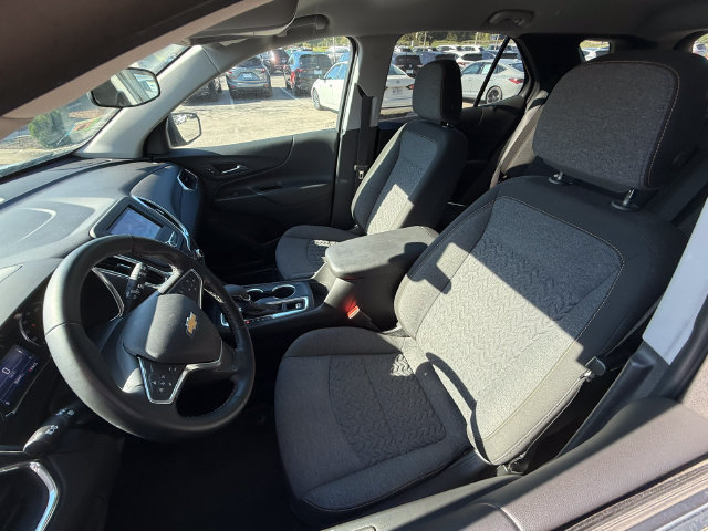 Used 2023 Chevrolet Equinox LT w/ Driver Convenience Package AWD/4WD image 5