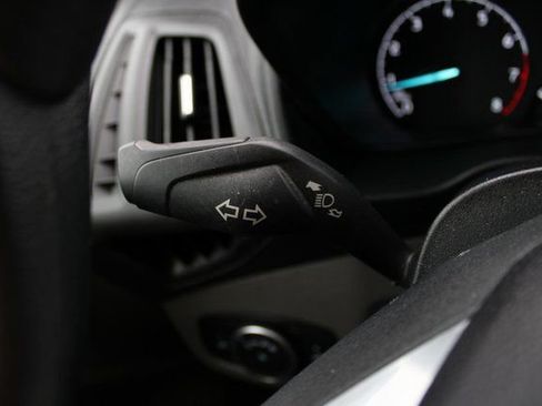 Used 2021 Ford Transit Connect XL image 17