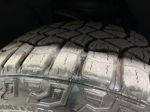 Used 2023 Chevrolet Silverado 1500 Custom image 40