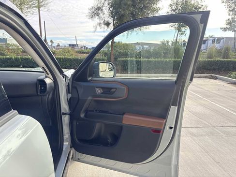 Used 2021 Ford Bronco Sport Outer Banks image 17