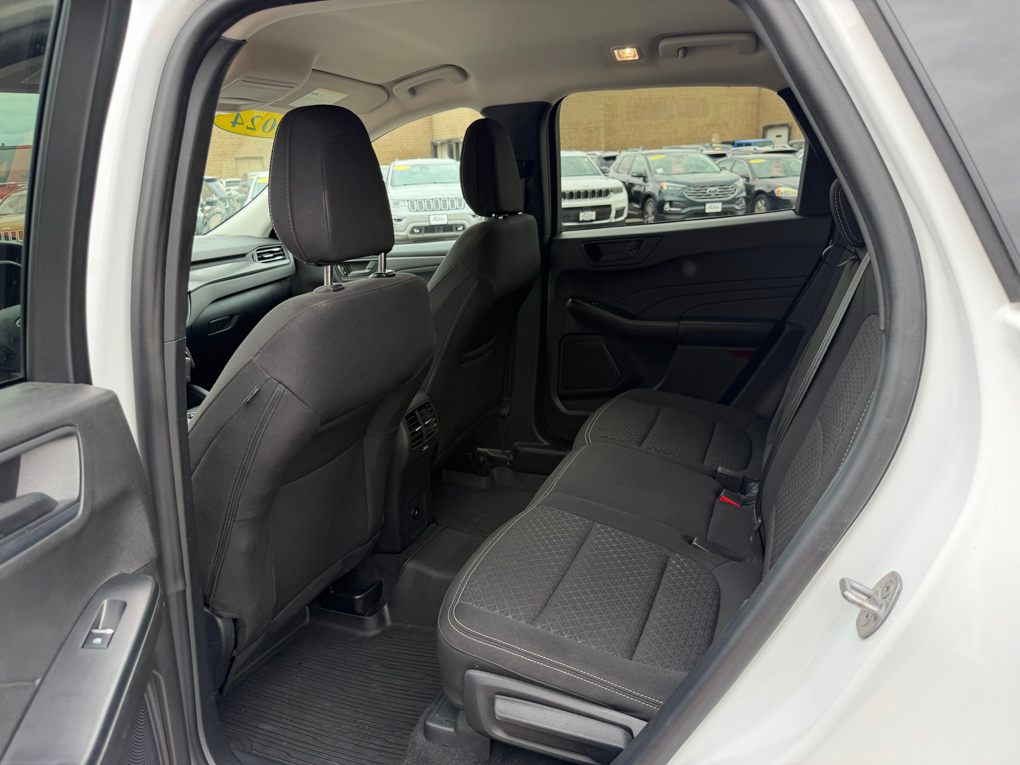 Used 2024 Ford Escape Active AWD/4WD image 8