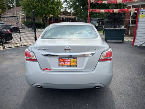 Used 2015 Nissan Altima 2.5 S w/ Power Driver Seat Package FWD image 4