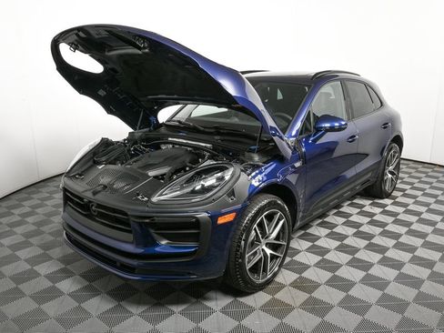 New 2025 Porsche Macan image 33