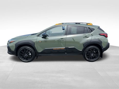 Used 2025 Subaru Crosstrek 2.5i Wilderness AWD/4WD image 2