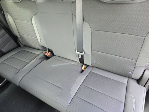 Used 2025 GMC Sierra 1500 Elevation image 24