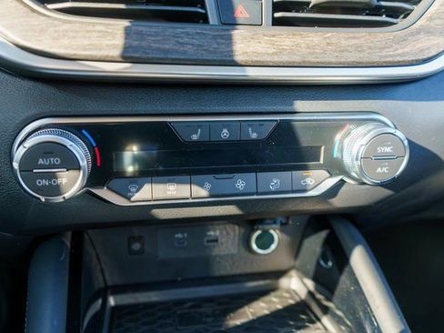 New 2025 Nissan Altima 2.5 SL image 22