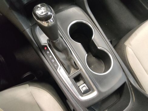 Used 2019 Chevrolet Equinox LS FWD image 26