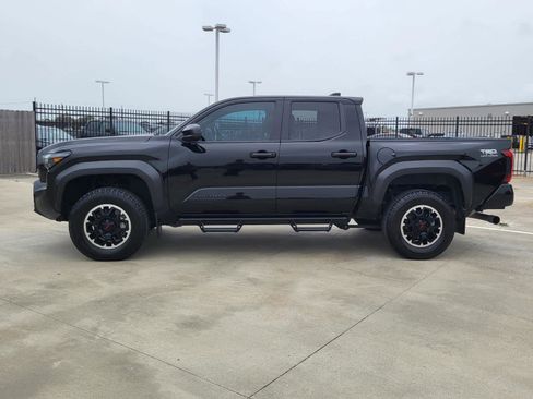 Used 2024 Toyota Tacoma TRD Off-Road AWD/4WD image 2