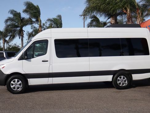 Used 2019 Mercedes-Benz Sprinter 2500 image 5