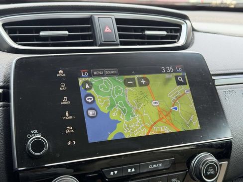 Used 2018 Honda CR-V Touring image 3