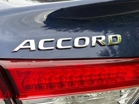 Used 2018 Honda Accord LX image 26