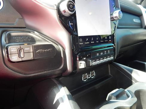 Used 2024 RAM 3500 Laramie w/ Night Edition image 19