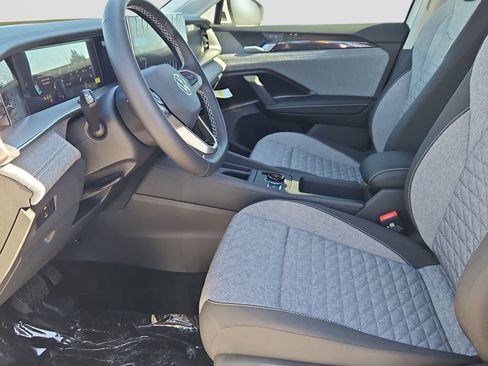 Certified 2026 Volkswagen Tiguan S FWD image 17