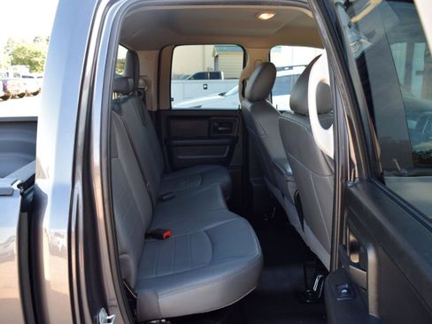 Used 2019 RAM 1500 Tradesman AWD/4WD image 17